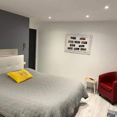 Guest house Loubat Christophe 335 Bd De Gandalou 12100 *
